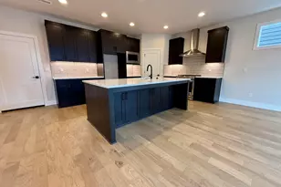 21416 SE Krakatoa Ct, Bend, OR 97702 - Photo 4