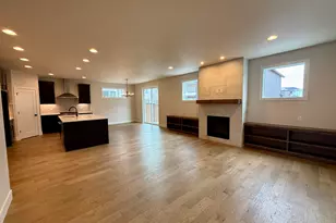 21416 SE Krakatoa Ct, Bend, OR 97702 - Photo 4