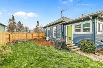 1032 W 10th Street, Medford, OR 97501 - Photo 24