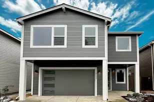 61425 SE Daybreak Ct, Bend, OR 97702 - Photo 1