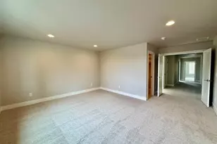 61425 SE Daybreak Ct, Bend, OR 97702 - Photo 16