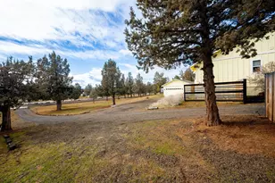 8906 SW Shad Rd, Terrebonne, OR 97760 - Photo 46