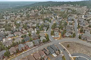 2545 NW Awbrey Rd, Bend, OR 97703 - Photo 44