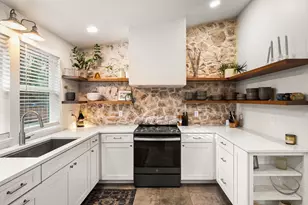 60059 Turquoise Rd, Bend, OR 97702 - Photo 12