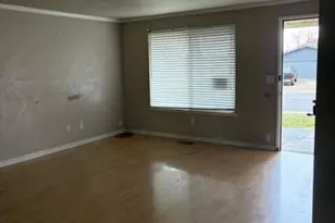 556 Glenn Way, Central Point, OR 97502 - Photo 4