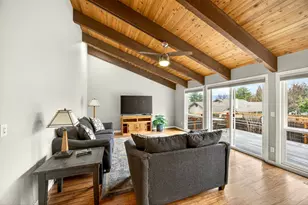 1075 Green Meadows Way, Ashland, OR 97520 - Photo 16