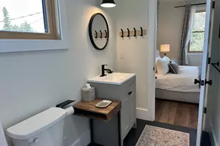 852 NW Columbia St, Bend, OR 97703 - Photo 38