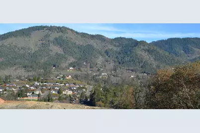1010 SE Smith Hill Lane, Grants Pass, OR 97527 - Photo 1