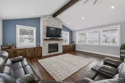 9536 Kestrel Road, Klamath Falls, OR 97601 - Photo 10