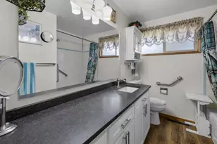 1066 SW Canyon Dr, Redmond, OR 97756 - Photo 18