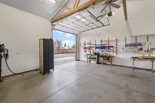 1066 SW Canyon Dr, Redmond, OR 97756 - Photo 26