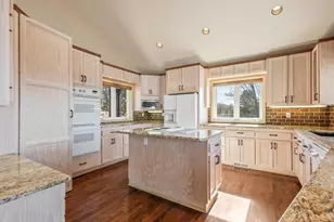 1164 SW Parrish Ln, Powell Butte, OR 97753 - Photo 6