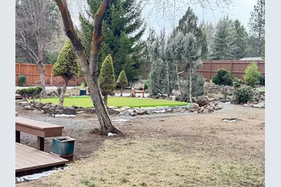 21024 SE Azalia Avenue, Bend, OR 97702 - Photo 14