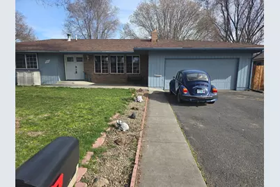3411 Grenada Way, Klamath Falls, OR 97603 - Photo 2
