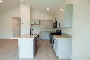 16649 Little Crater Dr, La Pine, OR 97739 - Photo 8