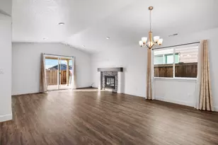 3537 NW 10th Pl, Redmond, OR 97756 - Photo 6