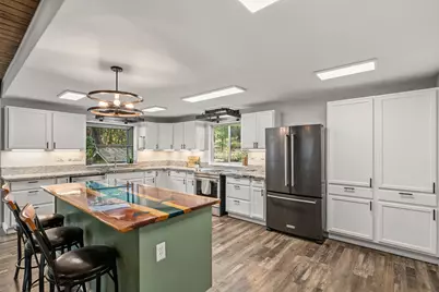 304 Woodlake Drive, Grants Pass, OR 97527 - Photo 4