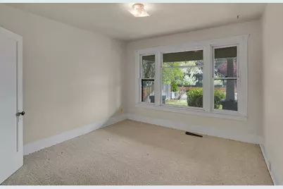 1605 NW 1st Street, Bend, OR 97703 - Photo 10