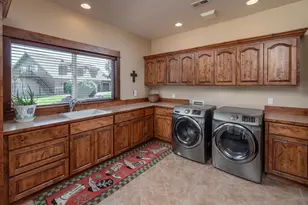 6419 NE Juniper Ridge Rd, Redmond, OR 97756 - Photo 22