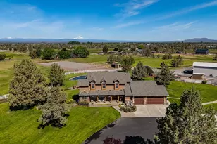 6419 NE Juniper Ridge Rd, Redmond, OR 97756 - Photo 2