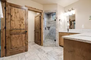 714 S Wrangler Ct, Sisters, OR 97759 - Photo 18