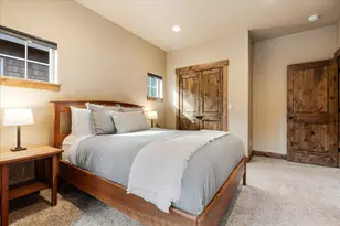 714 S Wrangler Ct, Sisters, OR 97759 - Photo 24