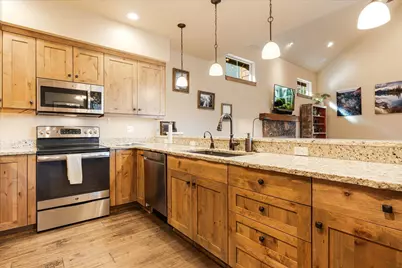 714 S Wrangler Court, Sisters, OR 97759 - Photo 10