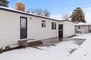 3939 Hope St, Klamath Falls, OR 97603 - Photo 8