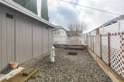 298 Whispering Willow Drive, Grants Pass, OR 97527 - Photo 32