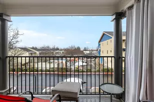 2210 E Barnett Rd, Medford, OR 97504 - Photo 18