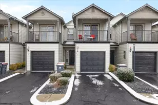 2210 E Barnett Rd, Medford, OR 97504 - Photo 1