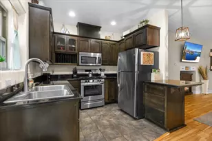 2210 E Barnett Rd, Medford, OR 97504 - Photo 10