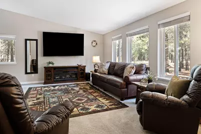 55075 Lazy River Drive, Bend, OR 97707 - Photo 4