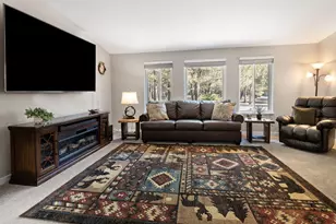 55075 Lazy River Dr, Bend, OR 97707 - Photo 10