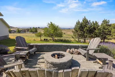 1710 Alisa Lane, Klamath Falls, OR 97601 - Photo 10