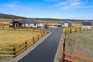 8933 NW Elizabeth Way, Prineville, OR 97754 - Photo 26