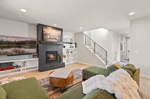 63204 NW Red Butte Ct, Bend, OR 97703 - Photo 8