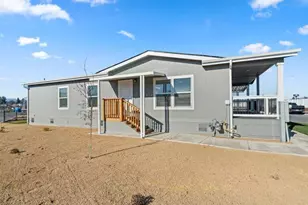 300 Luman Rd, Phoenix, OR 97535 - Photo 2