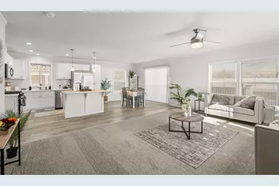 300 Luman Road #200, Phoenix, OR 97535 - Photo 4