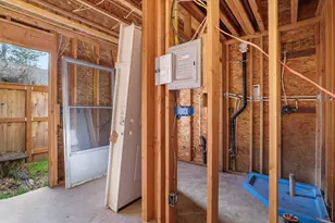 1437 NW Hawthorne Ave, Grants Pass, OR 97526 - Photo 30