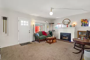 1437 NW Hawthorne Ave, Grants Pass, OR 97526 - Photo 6