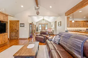 7581 Southeast Madison Ave, Prineville, OR 97754 - Photo 8