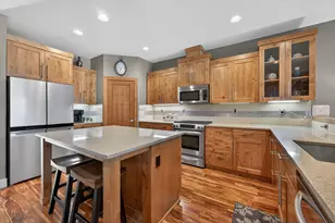 874 SW Crestline Dr, Bend, OR 97702 - Photo 14