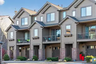 874 SW Crestline Dr, Bend, OR 97702 - Photo 2