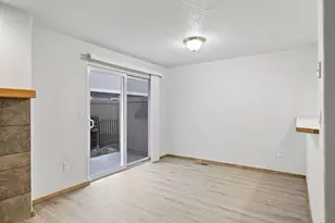 1470 SW 16th St, Redmond, OR 97756 - Photo 8