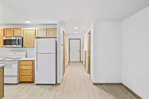 1470 SW 16th St, Redmond, OR 97756 - Photo 4