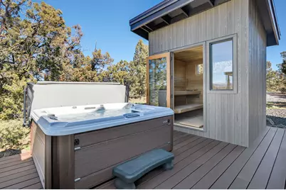 20440 Swalley Road, Bend, OR 97703 - Photo 32