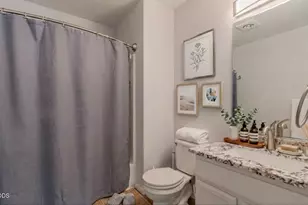 144 Crocker St, Ashland, OR 97520 - Photo 16