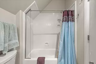 279 Robert Trent Jones Blvd, Eagle Point, OR 97524 - Photo 30