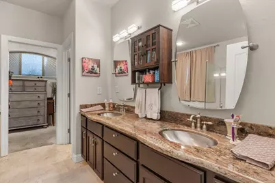 279 Robert Trent Jones Boulevard, Eagle Point, OR 97524 - Photo 18